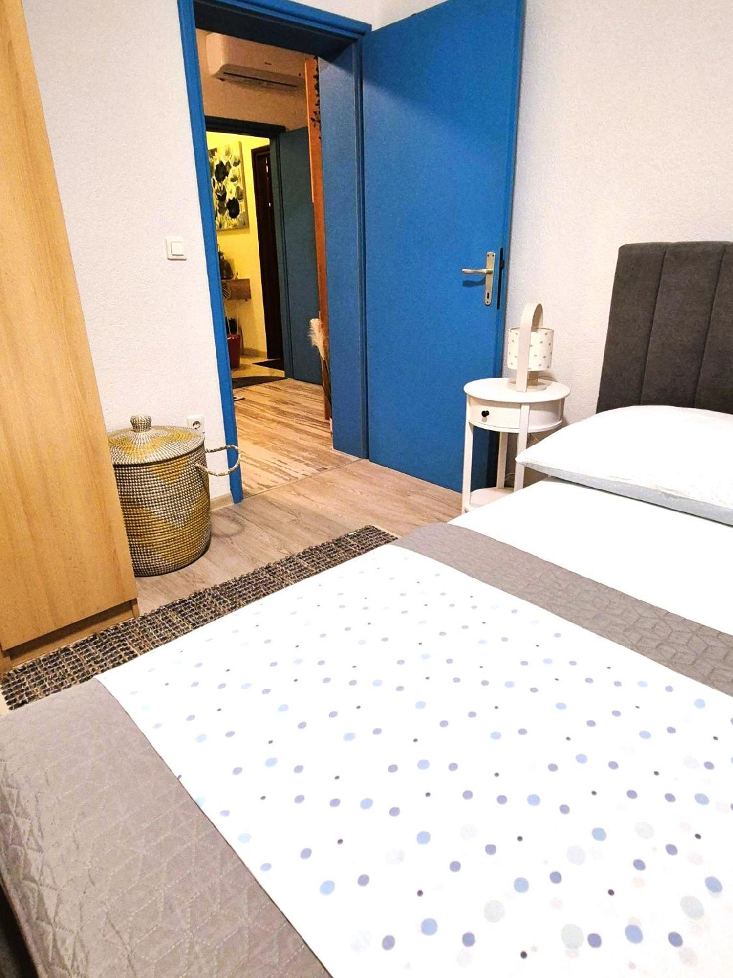 Joy Apartment *