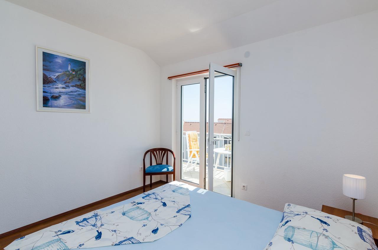 Joy Apartment *